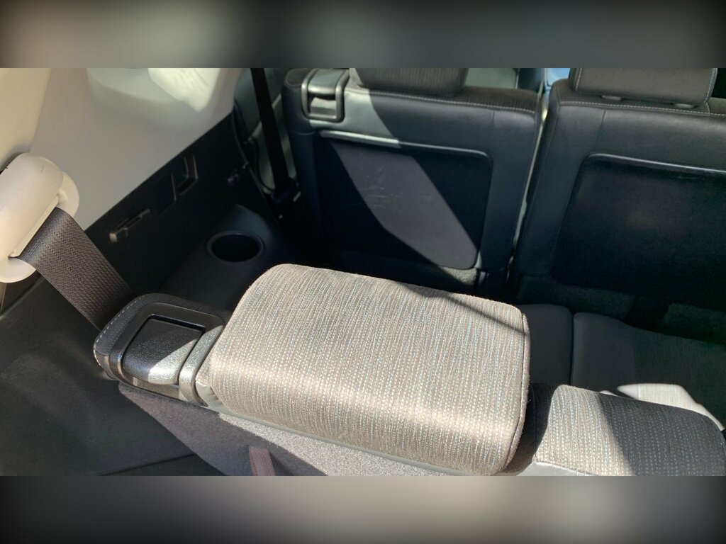 Toyota Prius+ 1.8L Icon Silver #79
