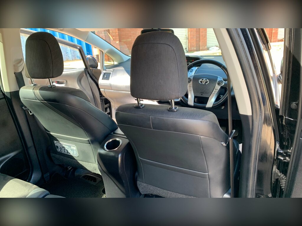 Toyota Prius+ 1.8L Icon Silver #49