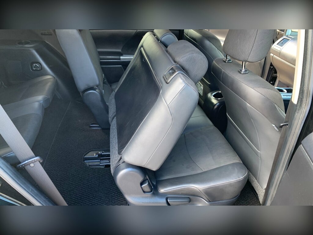 Toyota Prius+ 1.8L Icon Silver #44