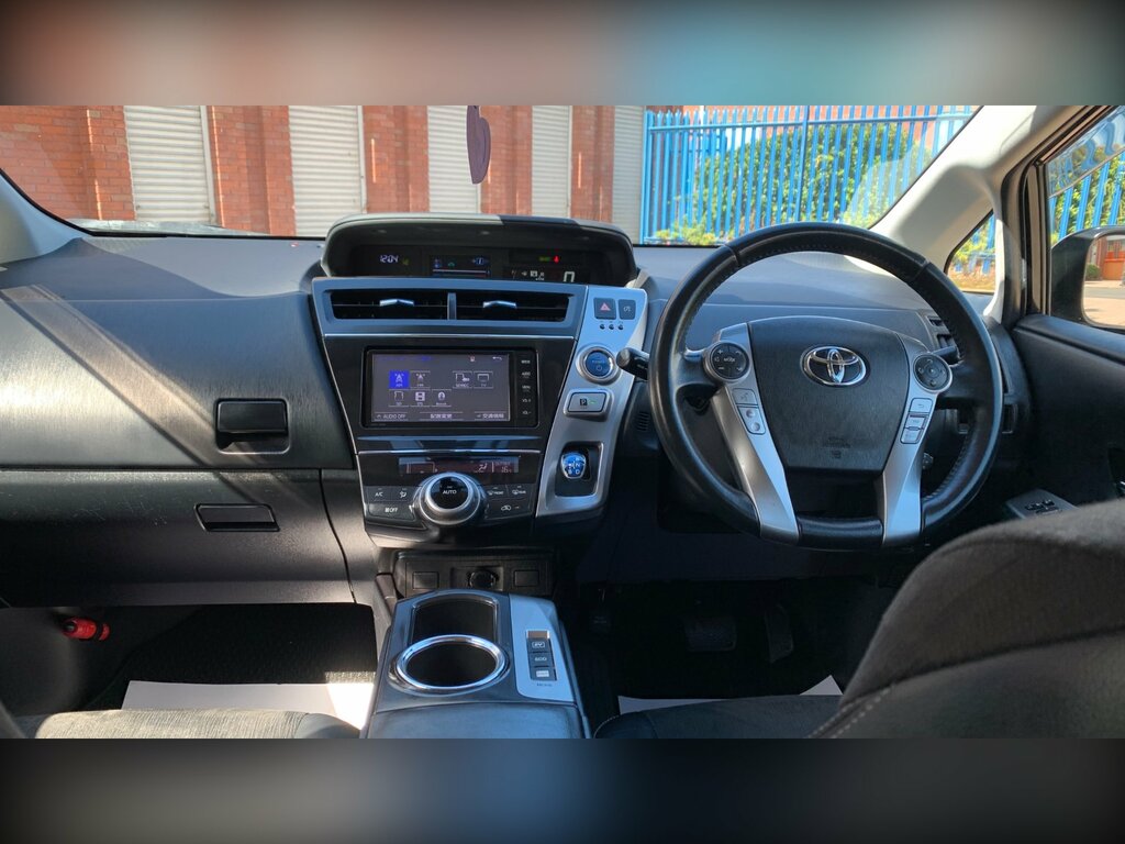 Toyota Prius+ 1.8L Icon Silver #77