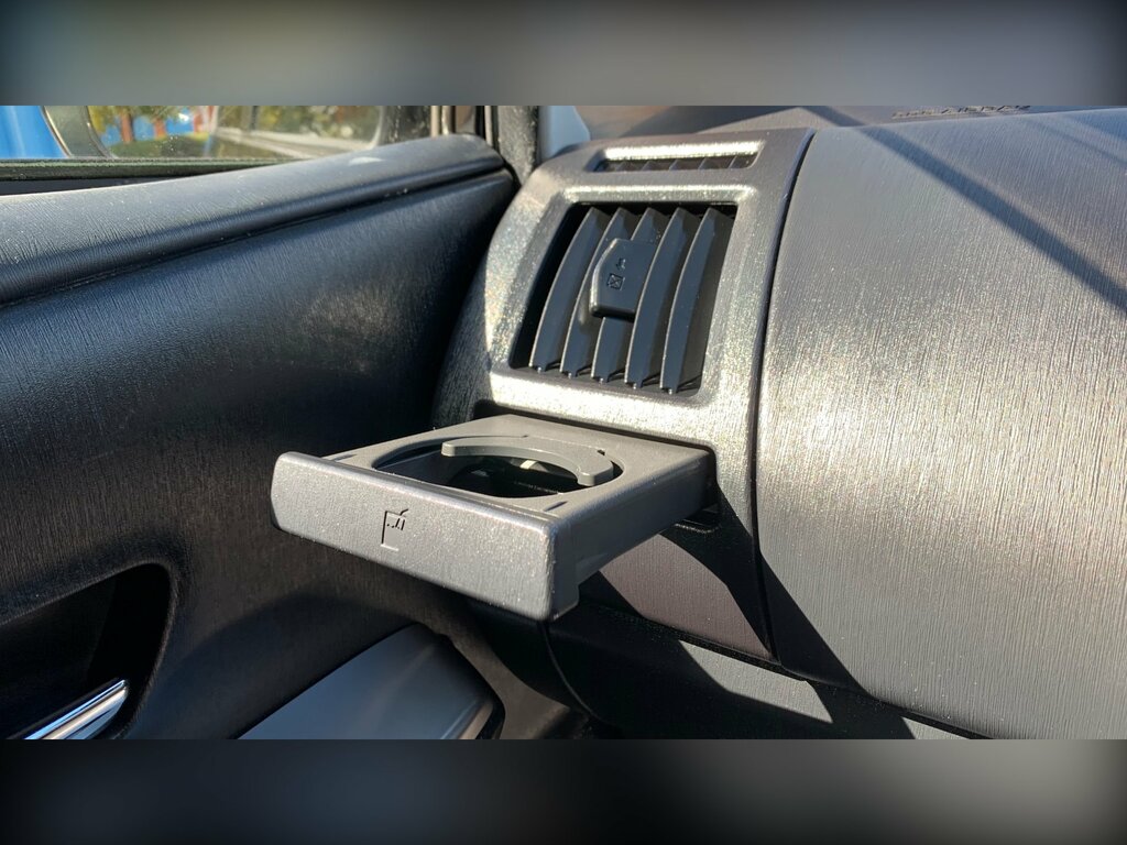 Toyota Prius+ 1.8L Icon Silver #58