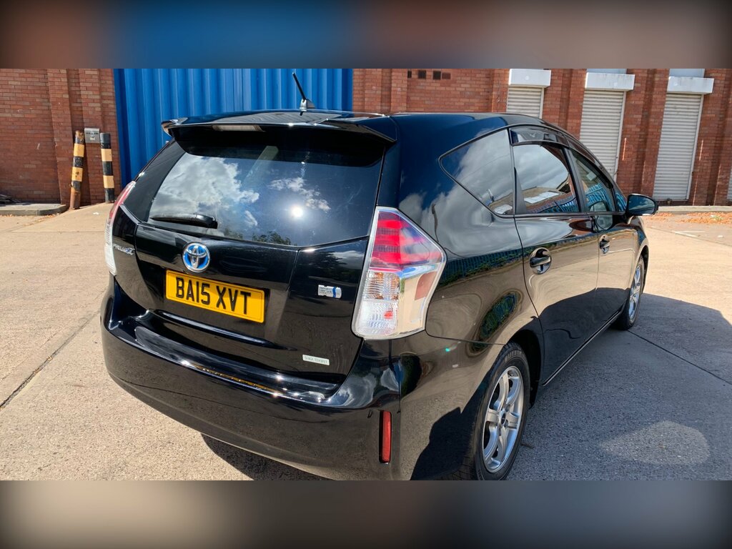 Toyota Prius+ 1.8L Icon Silver #17