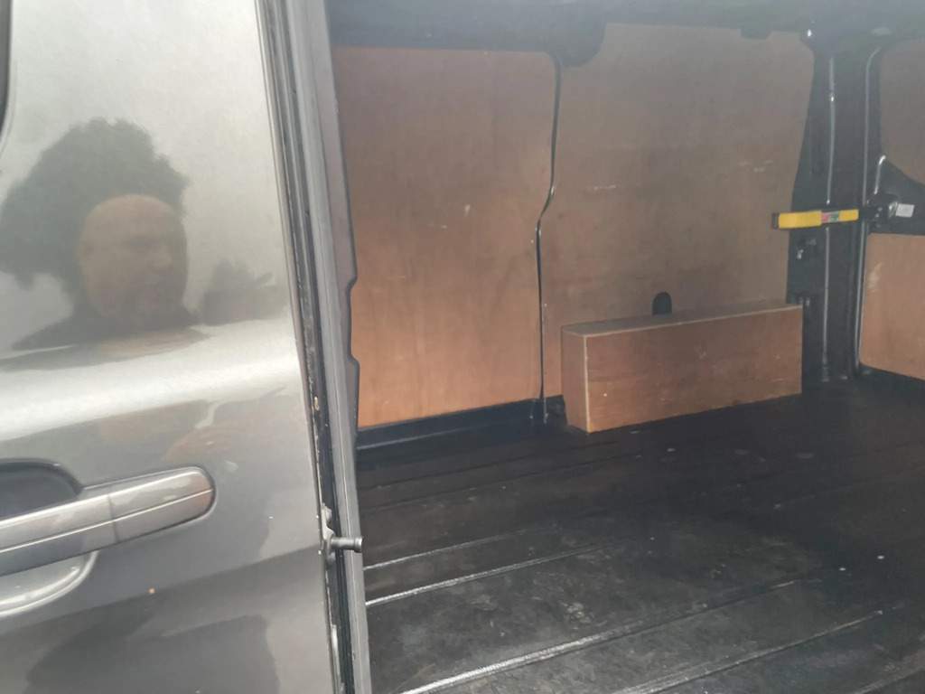 Ford Transit Custom 2.0 Tdci 290 Limited Panel Van L SJ68MUY #3