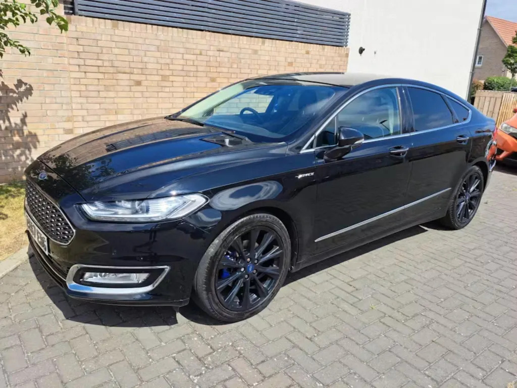 Ford Mondeo 2.0 Tdci Vignale Hatchback Powershift E 