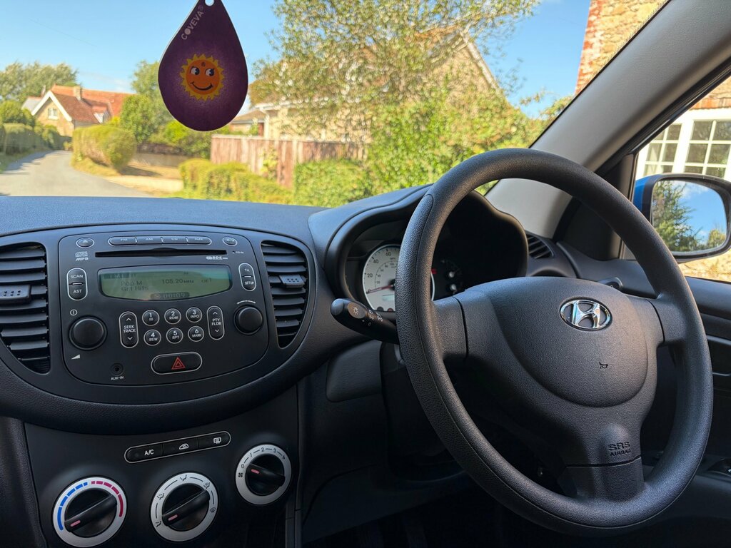 Hyundai I10 Hatchback Red #8