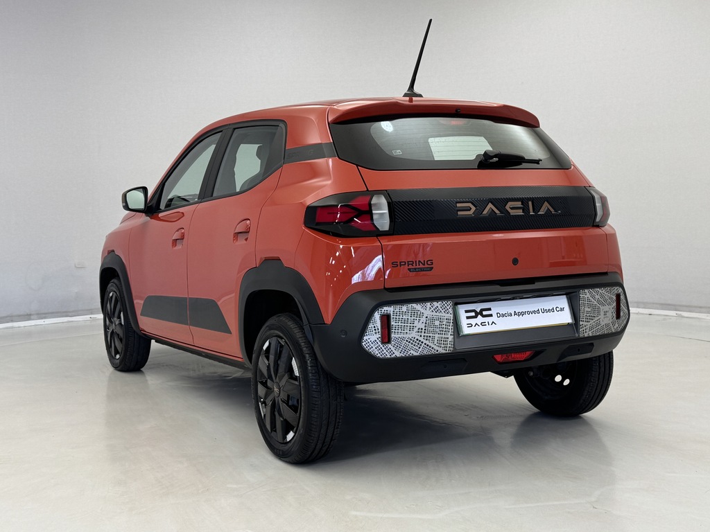 Dacia Spring 27Kwh Extreme 65 48Kw Red #4