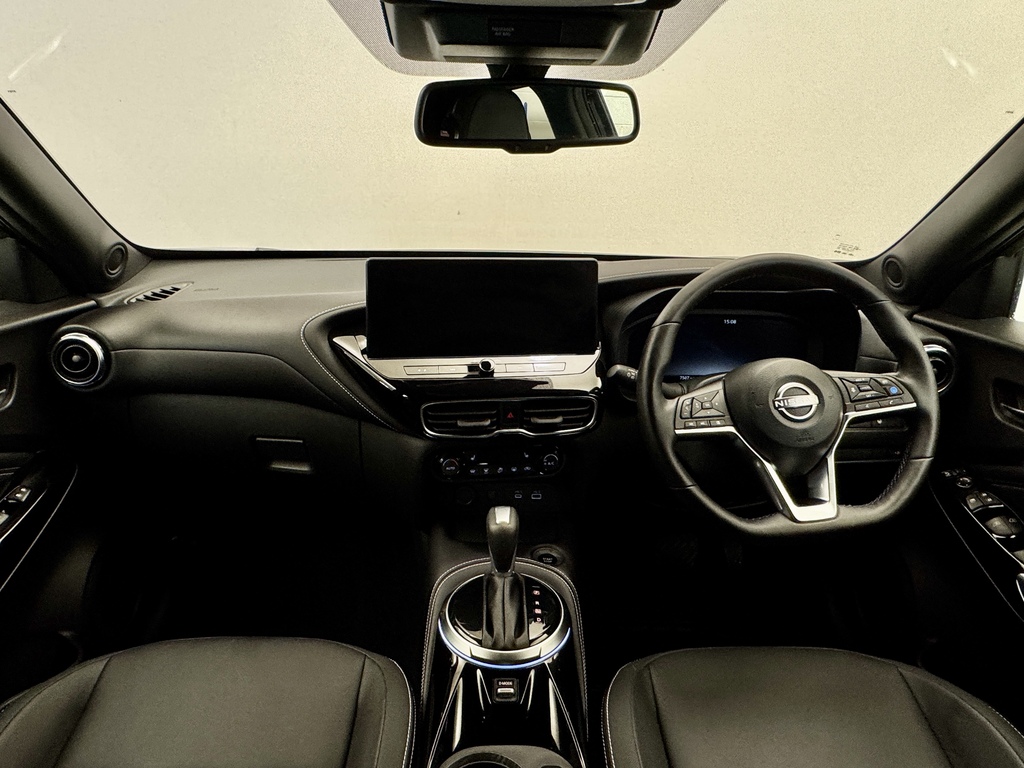 Nissan Juke 1.6 Hybrid Tekna Black #3