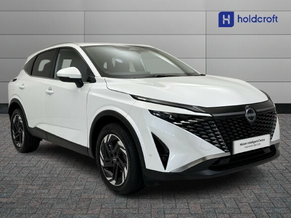 Nissan Qashqai 1.3 Dig-t Mh 158 N-connecta Glass Roof White