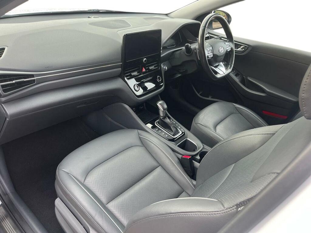 Hyundai Ioniq 1.6 Gdi Hybrid Premium Se Dct White #3