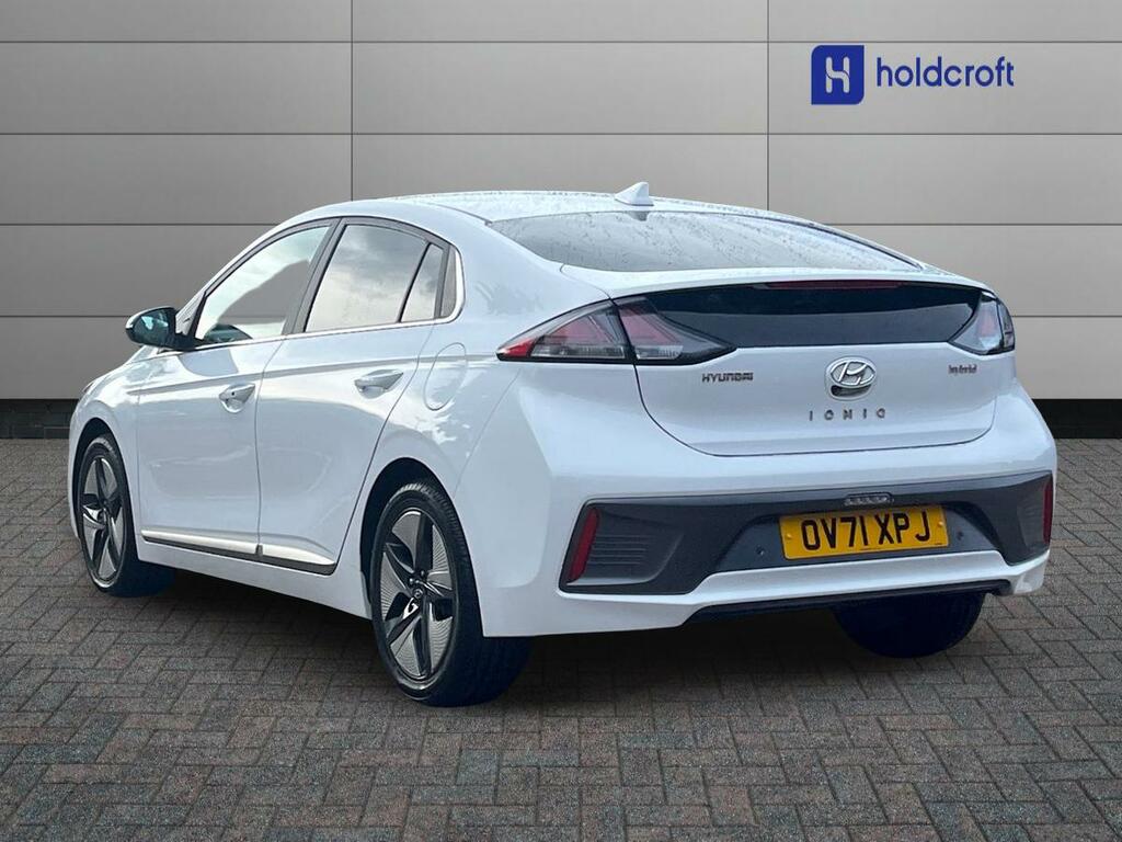 Hyundai Ioniq 1.6 Gdi Hybrid Premium Se Dct White #2