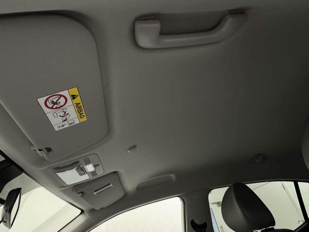 Hyundai I10 Hatchback Green #14