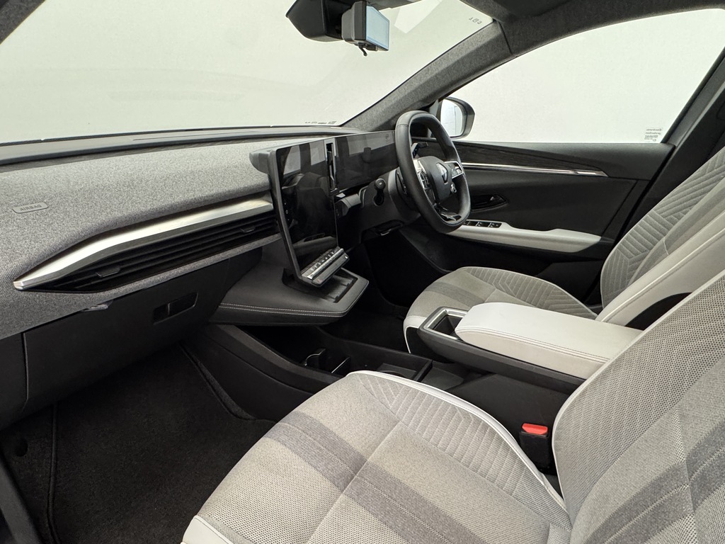 Renault Scenic E-tech 160Kw Iconic Esprit Alpine 87Kwh Long Range White #30