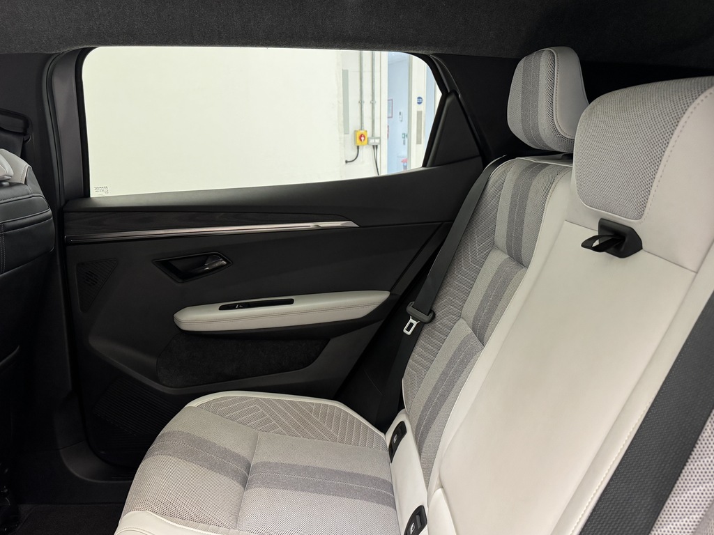 Renault Scenic E-tech 160Kw Iconic Esprit Alpine 87Kwh Long Range White #35