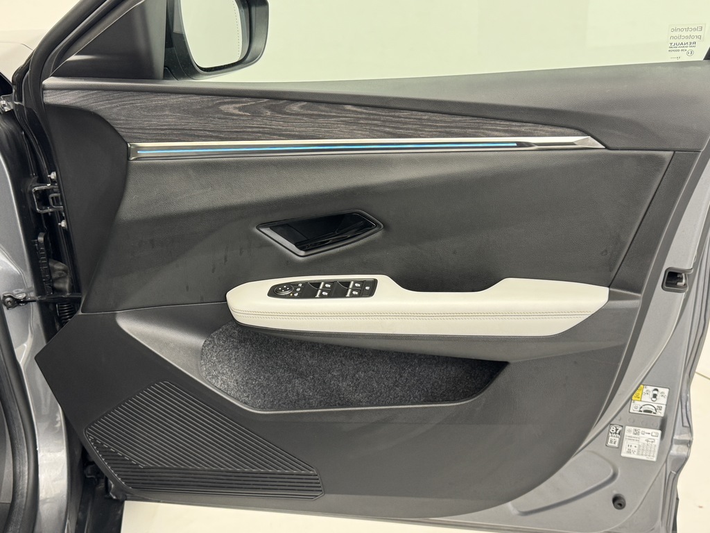 Renault Scenic E-tech 160Kw Iconic Esprit Alpine 87Kwh Long Range White #18
