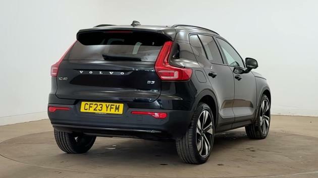 Volvo XC40 B4 Ultimate Black #7