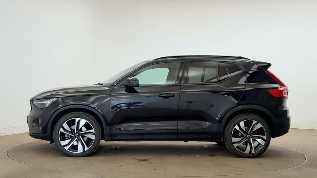 Volvo XC40 B4 Ultimate Black #2