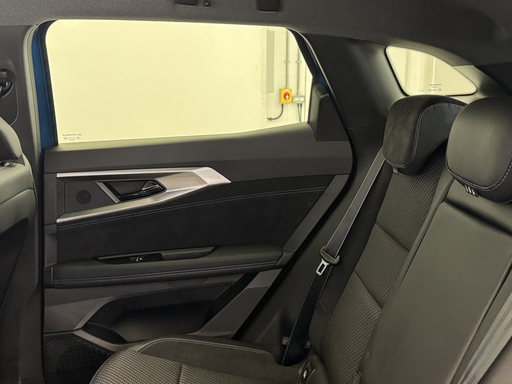 Renault Austral E-tech Full Hybrid Iconic Esprit Alpine 2 White #12