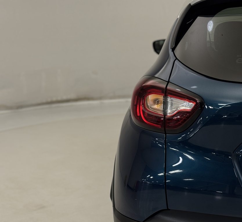 Renault Captur 1.3 Tce 150 Iconic Edc Blue #31