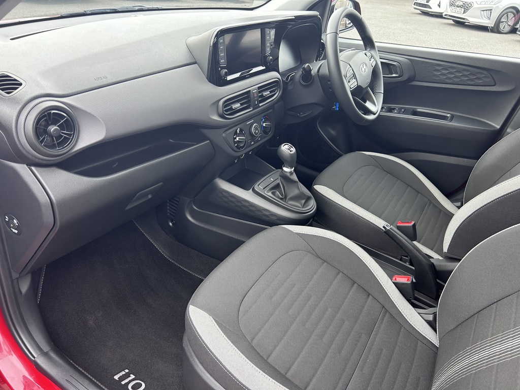 Hyundai I10 1.2 79 Advance Nav Red #5