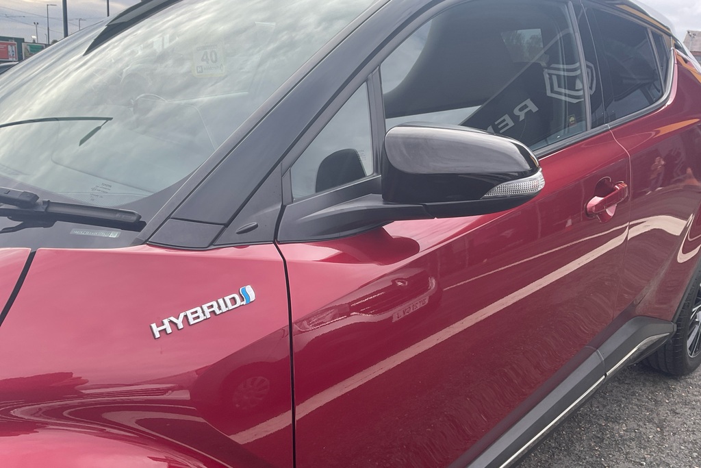 Toyota C-Hr Dynamic Blue #33