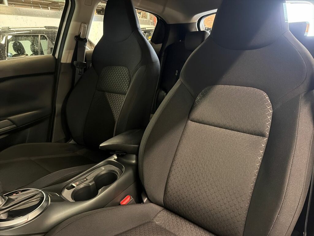 Nissan Juke Tekna Black #16