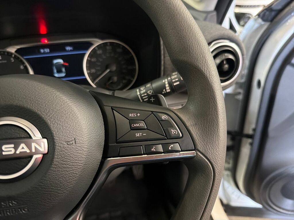 Nissan Juke Tekna Black #23