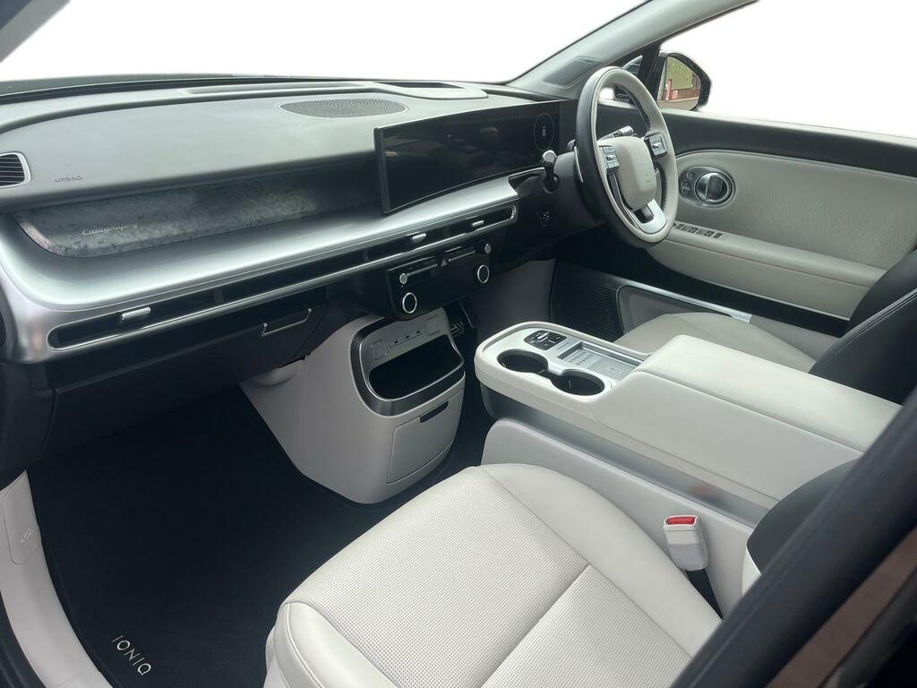 Hyundai Ioniq 226Kw Calligraphy 110Kwh Awd 6 Seat Black #3