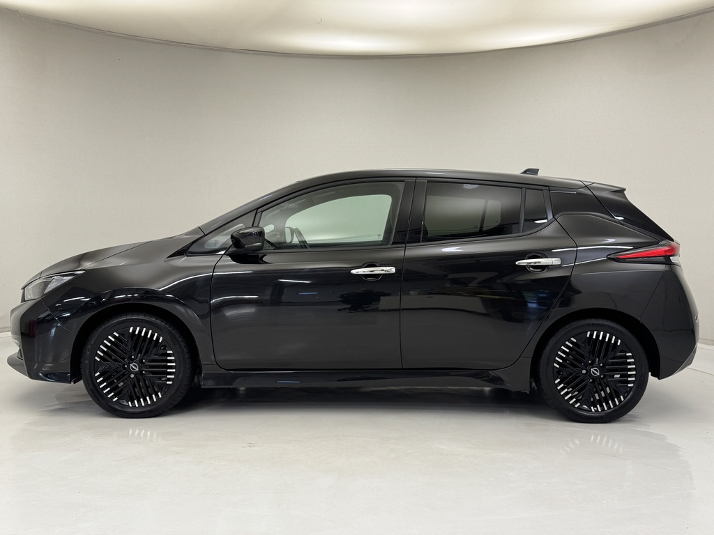 Nissan Leaf 110Kw N-connecta 39Kwh Black #6