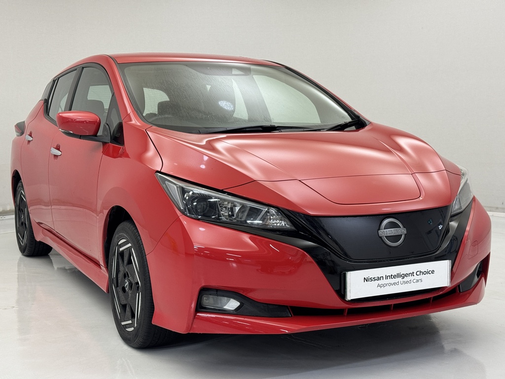 Nissan Leaf 110Kw Acenta 39Kwh Red #2