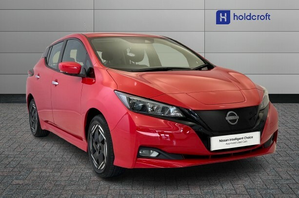 Nissan Leaf 110Kw Acenta 39Kwh Red