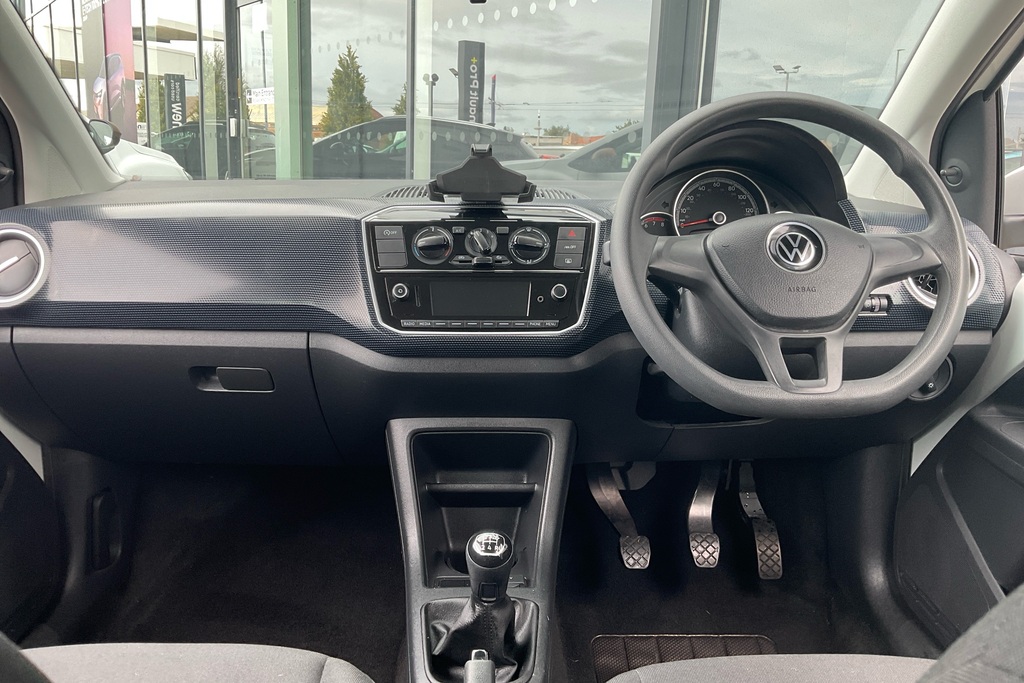 Volkswagen Up 1.0 Up White #4