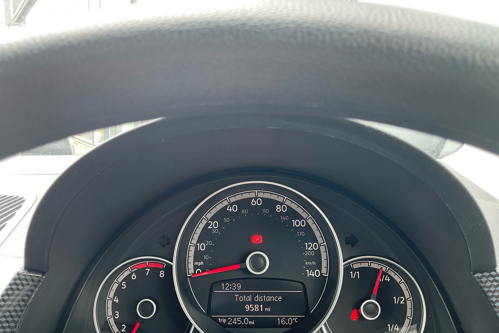 Volkswagen Up 1.0 Up Red #11