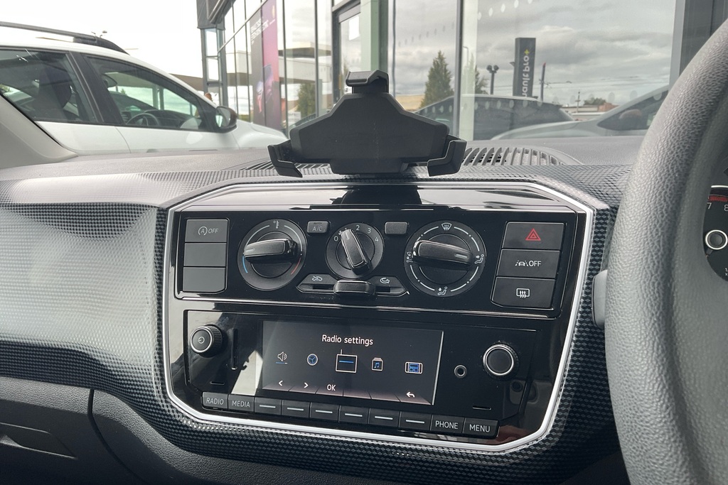 Volkswagen Up 1.0 Up Red #38