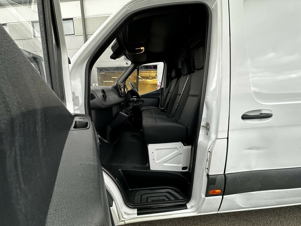 Mercedes-Benz Sprinter 3.5T H1 Van White #5