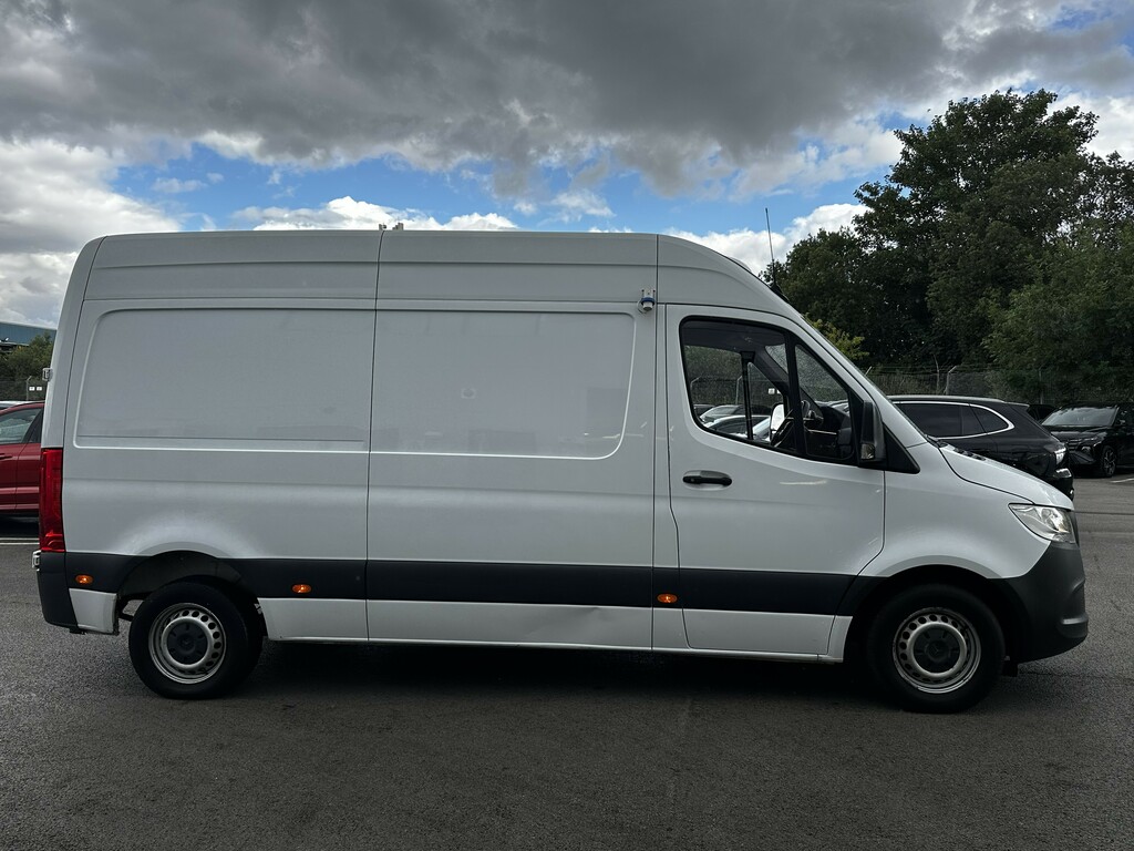 Mercedes-Benz Sprinter 3.5T H1 Van White #4