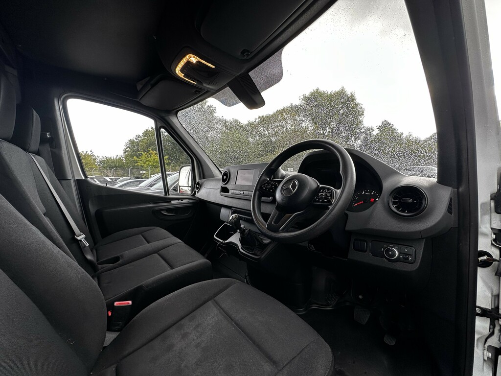 Mercedes-Benz Sprinter 3.5T H1 Van White #6