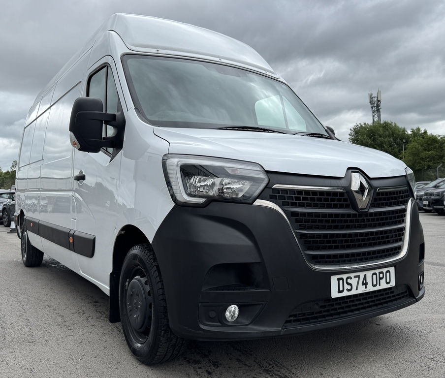 Renault Master Lh35 Blue Dci 135 Start High Roof Van White