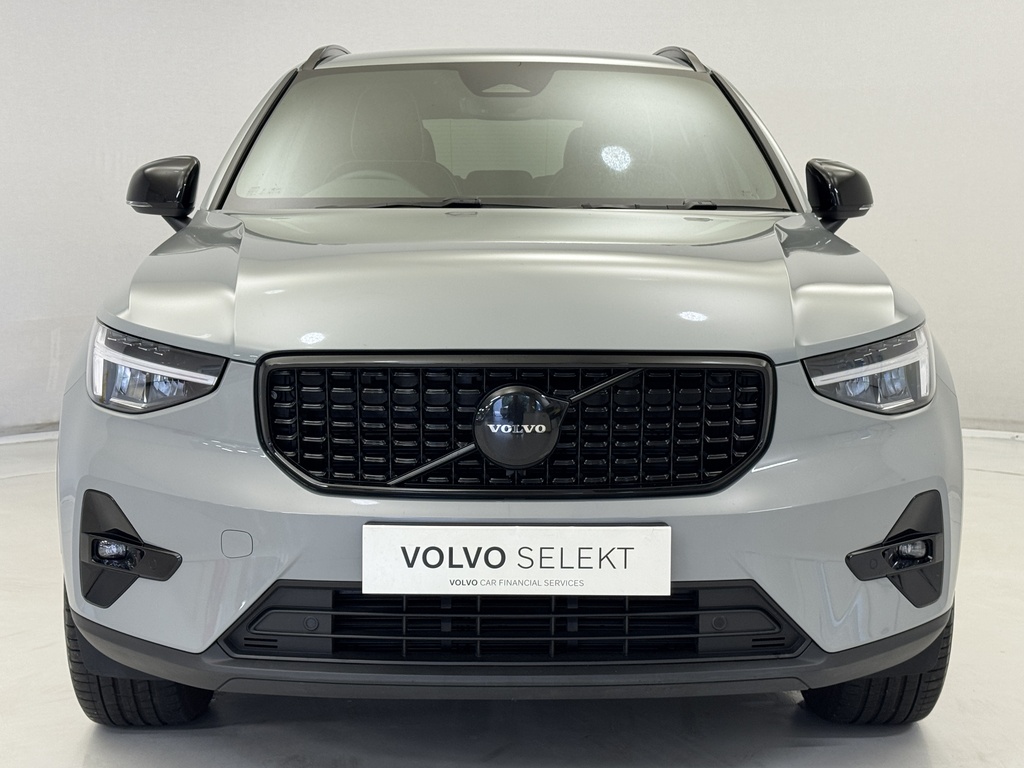 Volvo XC40 2.0 B3p Plus Black Edition Grey #3