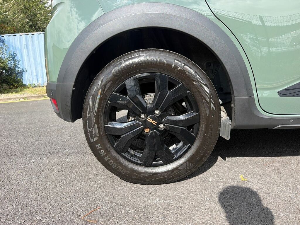 Dacia Sandero Stepway 1.0 Tce Extreme Cvt Green #4