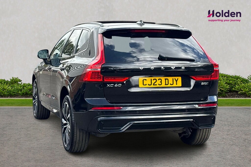 Volvo XC60 Ultimate Black #3
