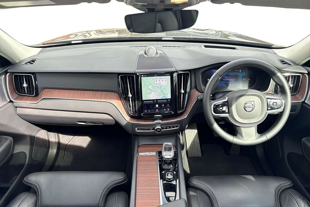 Volvo XC60 Ultimate Black #6