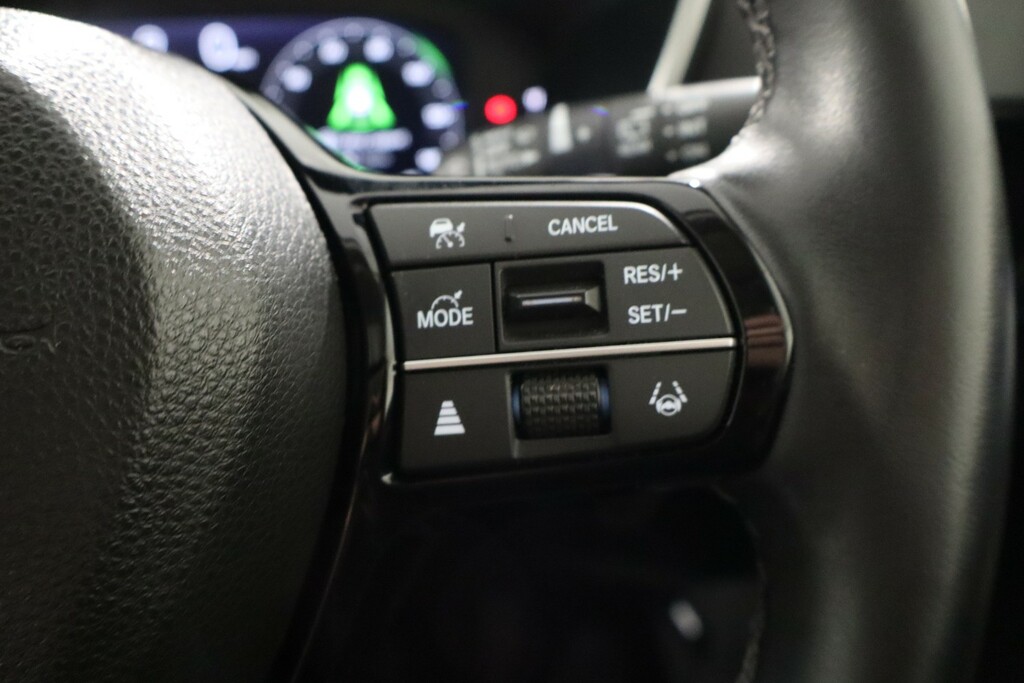 Honda Cr-V Sr White #17
