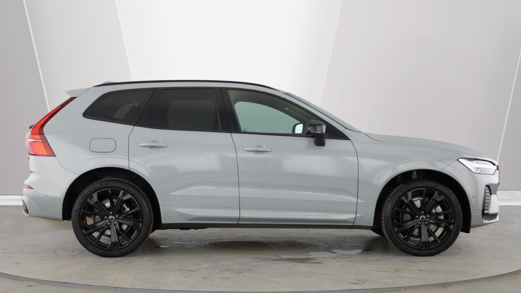 Volvo XC60 Ultra Black Edition OY26WDO Grey #2