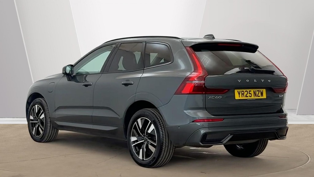 Volvo XC60 Plus Green #5