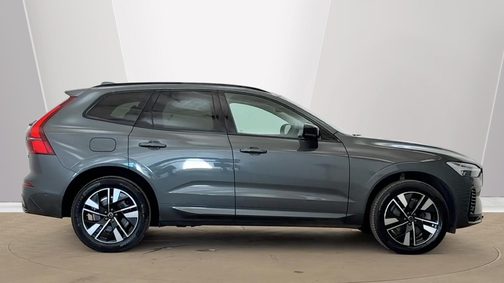 Volvo XC60 Plus Green #2