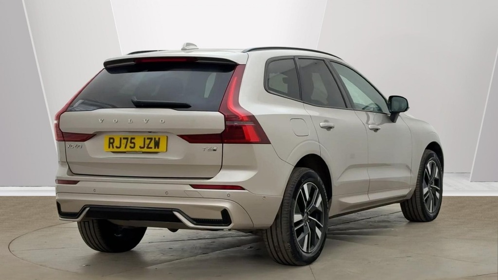 Volvo XC60 Plus Gold #3