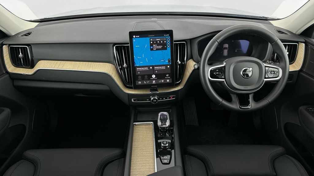 Volvo XC60 Plus Black Edition Black #10
