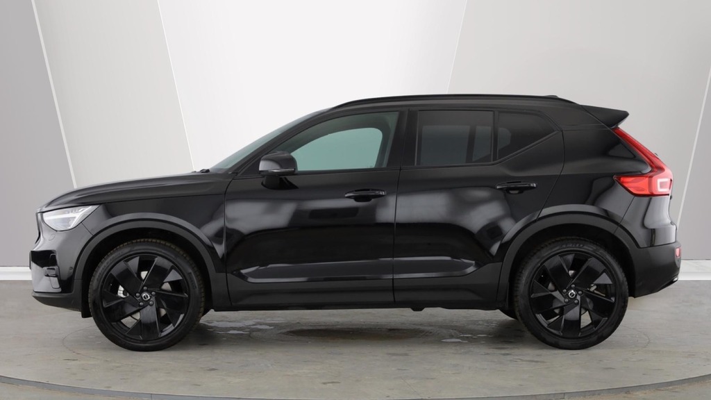 Volvo XC40 Ultra Black Edition Black #5