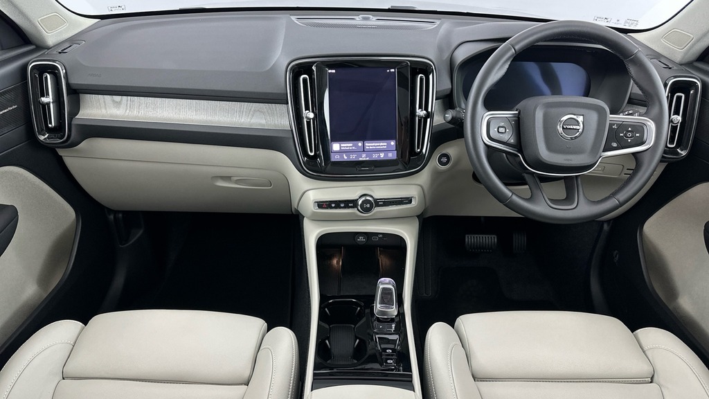Volvo XC40 2.0 B3p Core Green #10