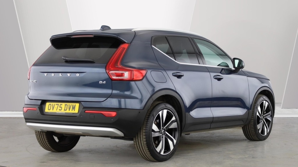 Volvo XC40 Ultra Bright Blue #6